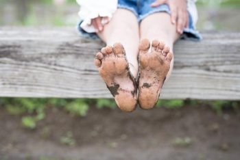 Buchtipp: Kinder brauchen Natur und mehr Matsch