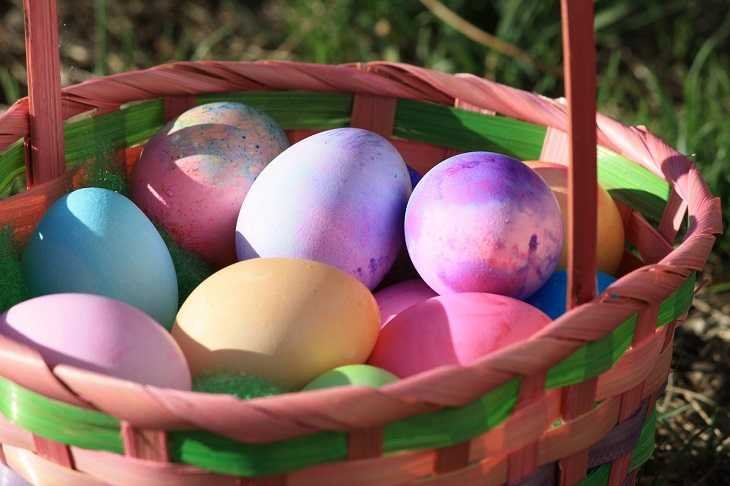 Ostereier färben - Ideen für buntes Bemalen