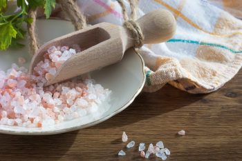 Salz im Essen: Wieviel ist gesund?